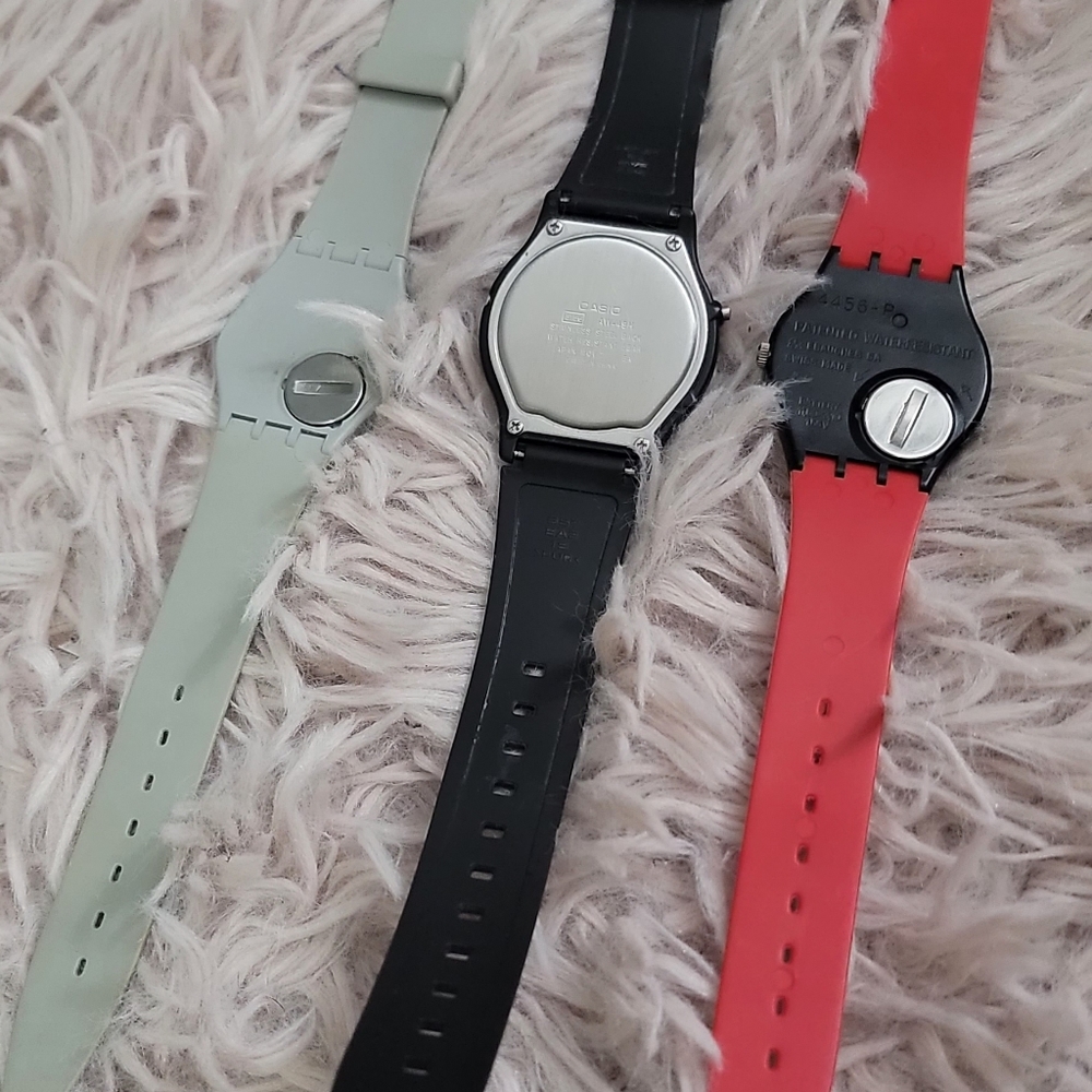 ๐2 Swatch 1984 and Casio Watche Working with Battery - Picture 10 of 17
